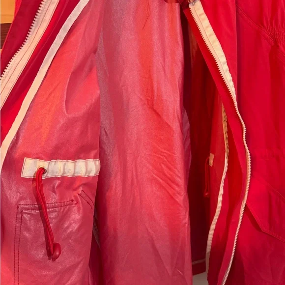 Fabletics Giana II Red Ruched Longline Windbreaker Rain Jacket Oversized Size M - Picture 9 of 10